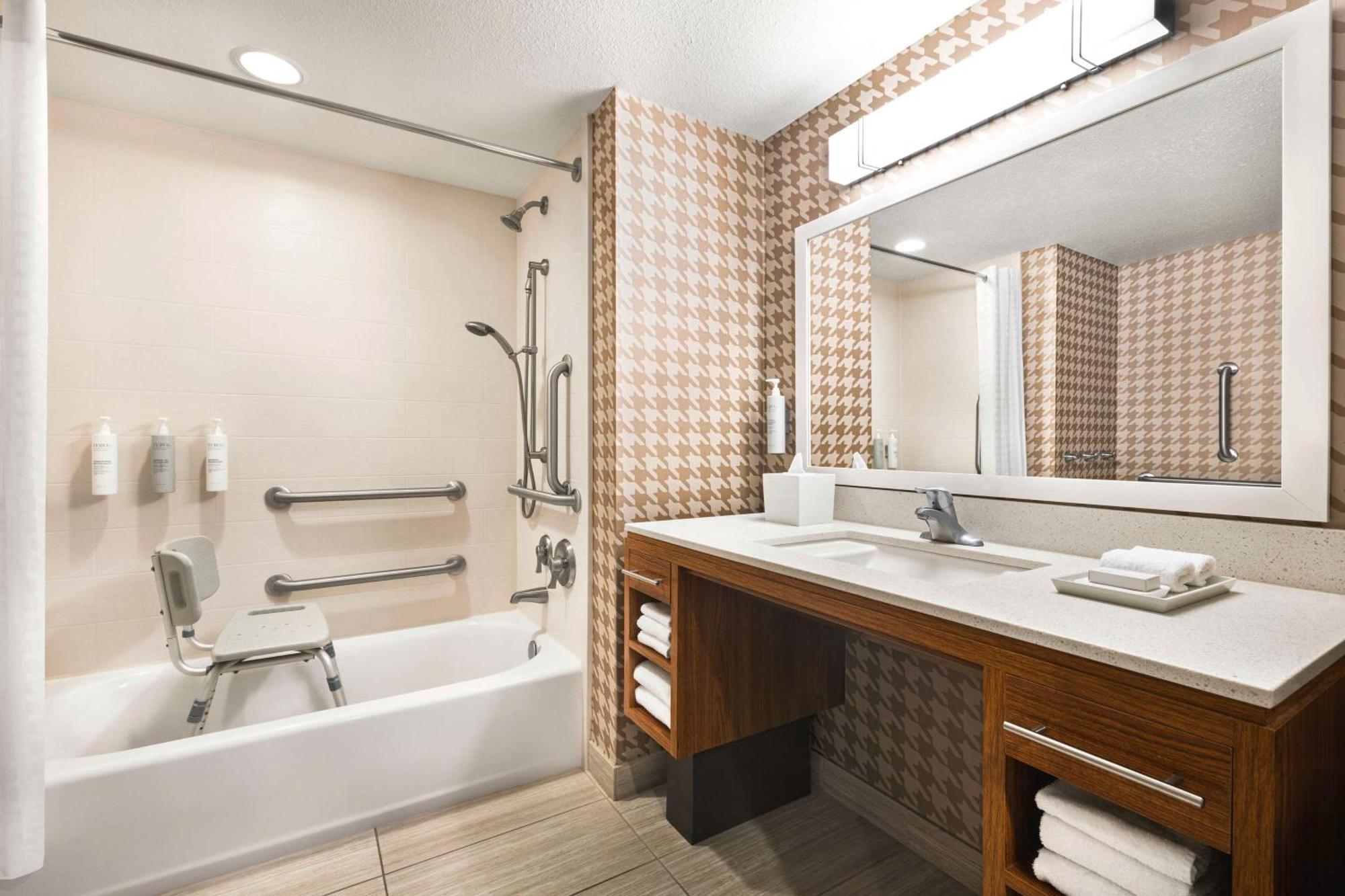 Hotel Home2 By Hilton Denver West / Federal Center 3*